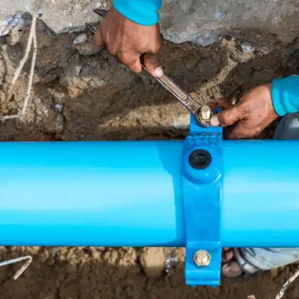 Worker fixing sewer line in Valparaiso, IN